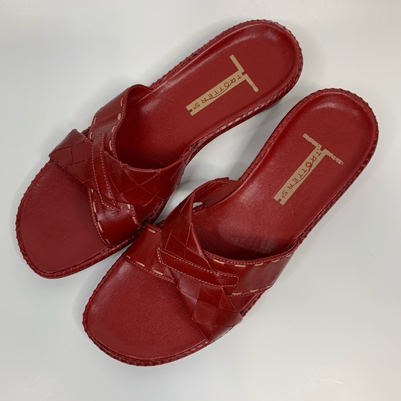 Trotters • red sandals - Picture 3 of 6